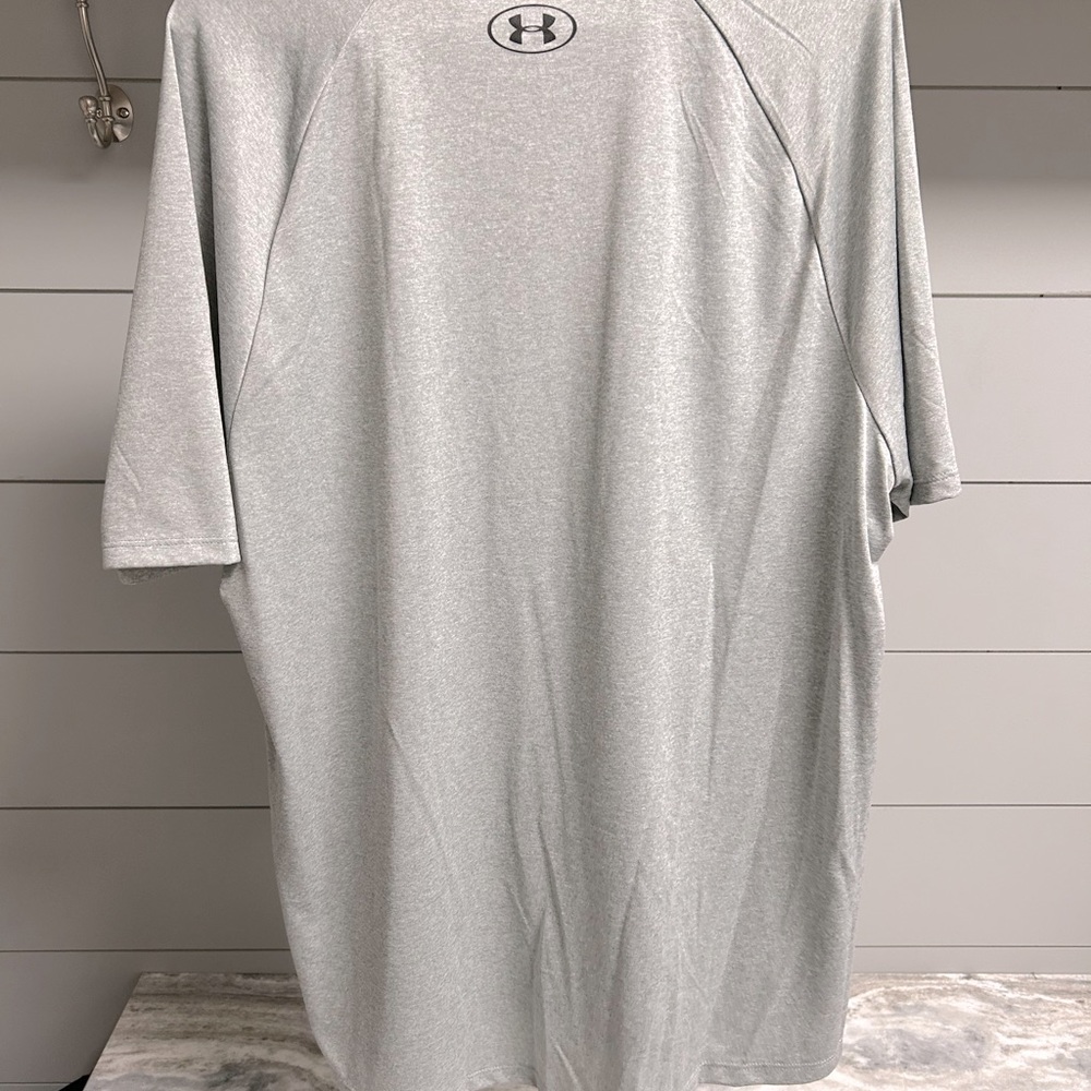 Men’s Under Armour shirt